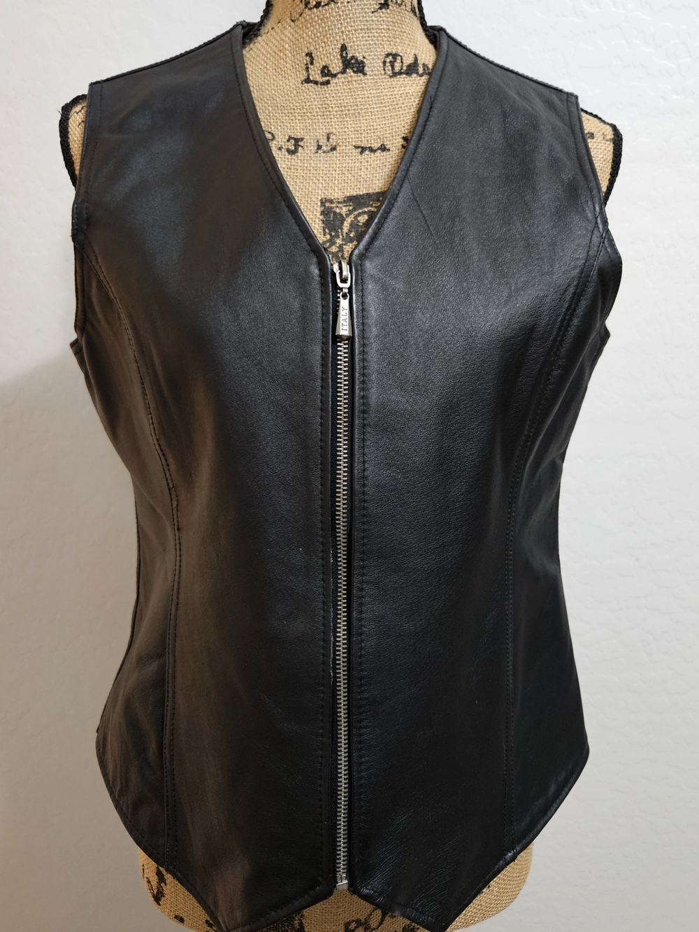 USA Bikers Dream Apparel- Women's Black Leather Zip-Front Vest